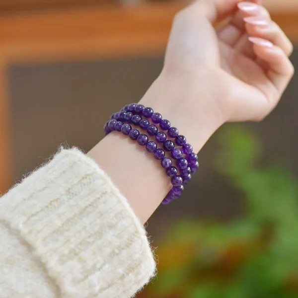 ac-900370360027-4 Three Wrap Amethyst Bracelet Detail View